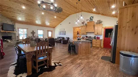 13541 E Us Hwy 79 (+/-29 Acres) Gause TX 77857