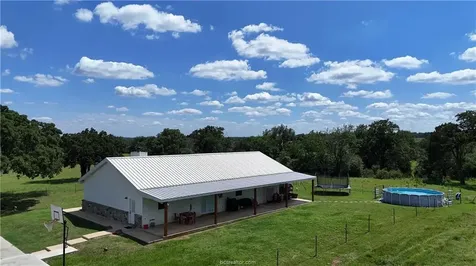 13541 E Us Hwy 79 (+/-29 Acres) Gause TX 77857