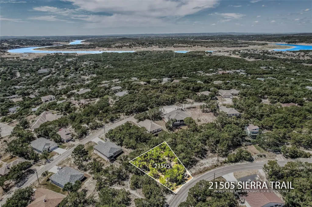 21505 Sierra Trail Lago Vista TX 78645
