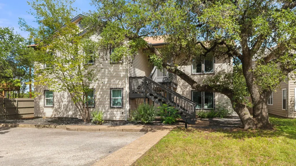 1803 Bouldin Avenue Austin TX 78704