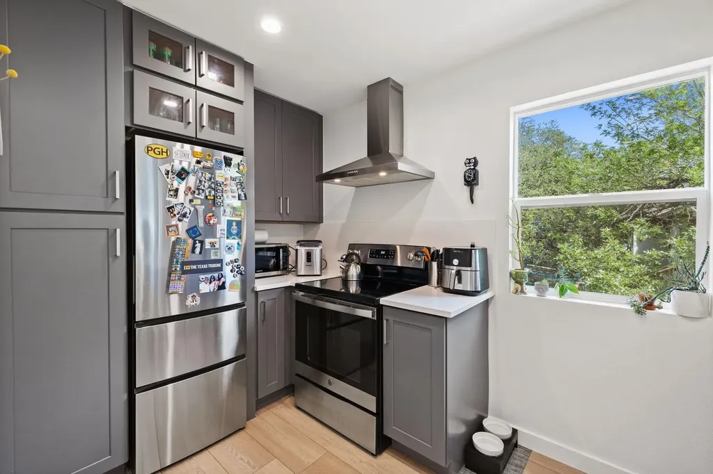 1803 Bouldin Avenue Austin TX 78704