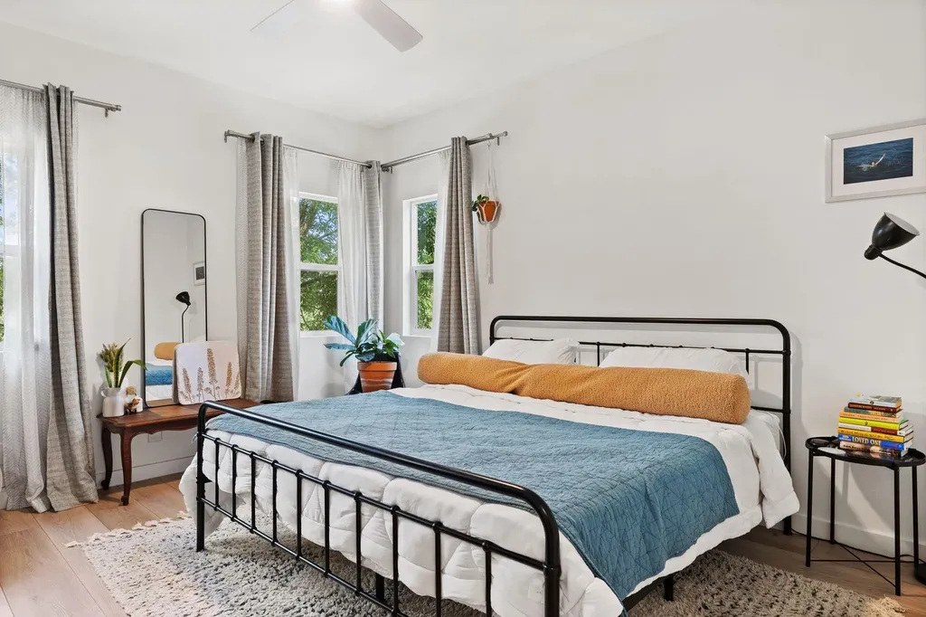 1803 Bouldin Avenue Austin TX 78704