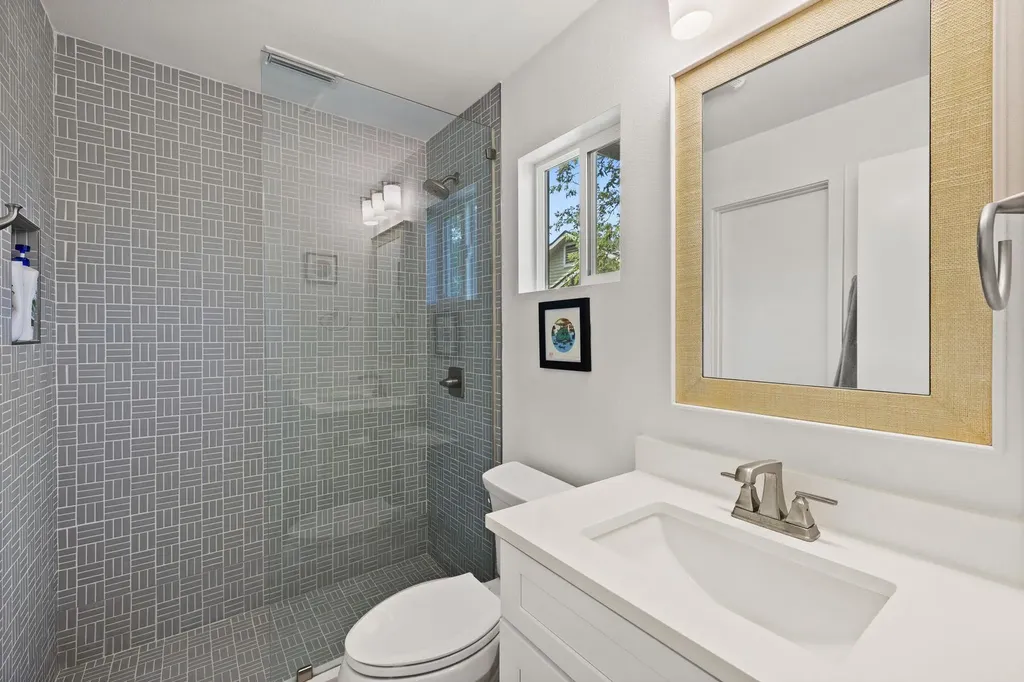 1803 Bouldin Avenue Austin TX 78704