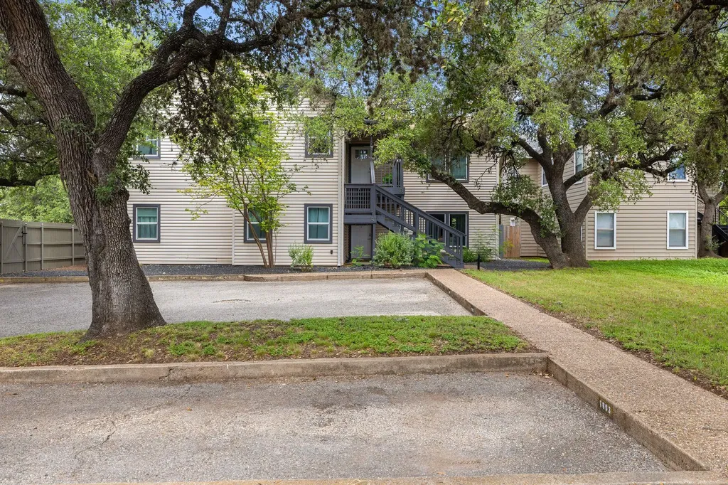 1803 Bouldin Avenue Austin TX 78704