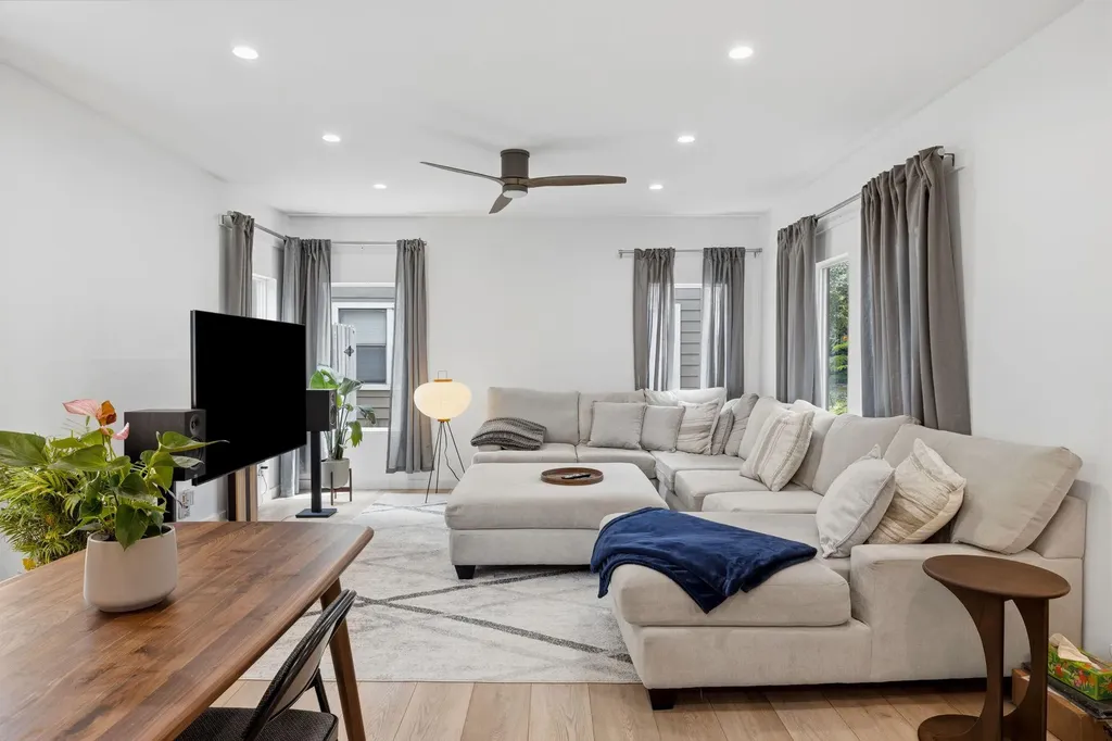 1803 Bouldin Avenue Austin TX 78704