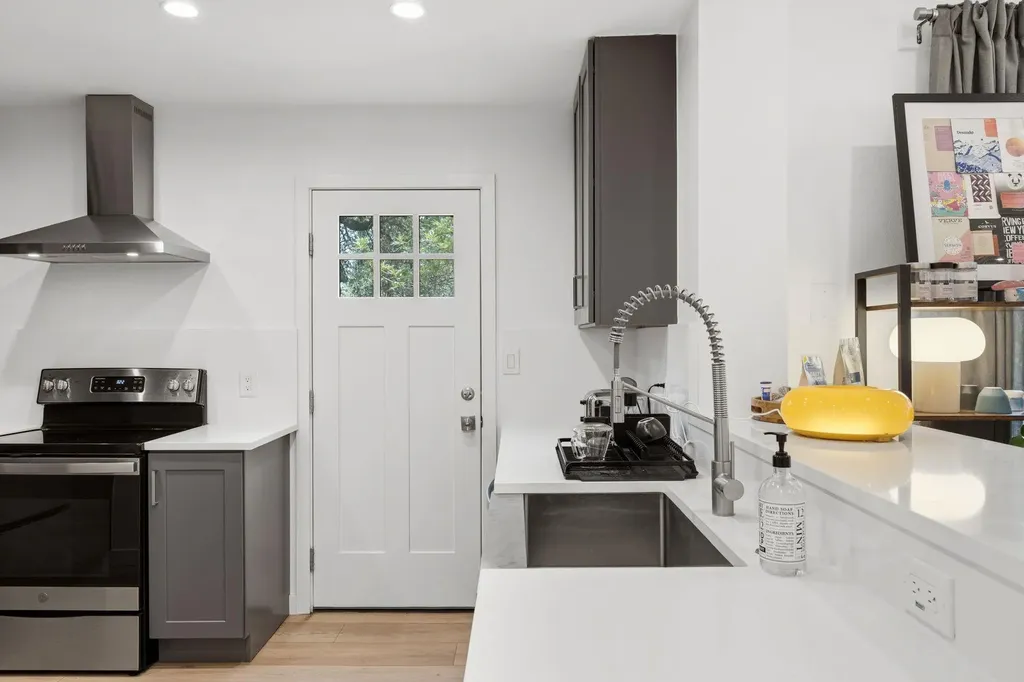 1803 Bouldin Avenue Austin TX 78704