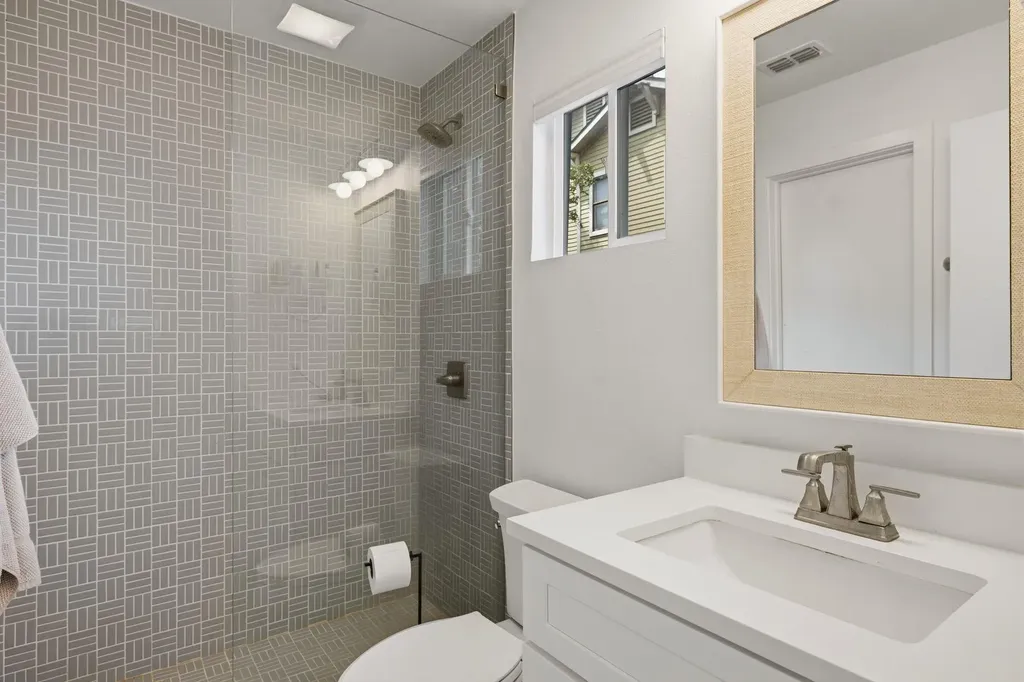 1803 Bouldin Avenue Austin TX 78704