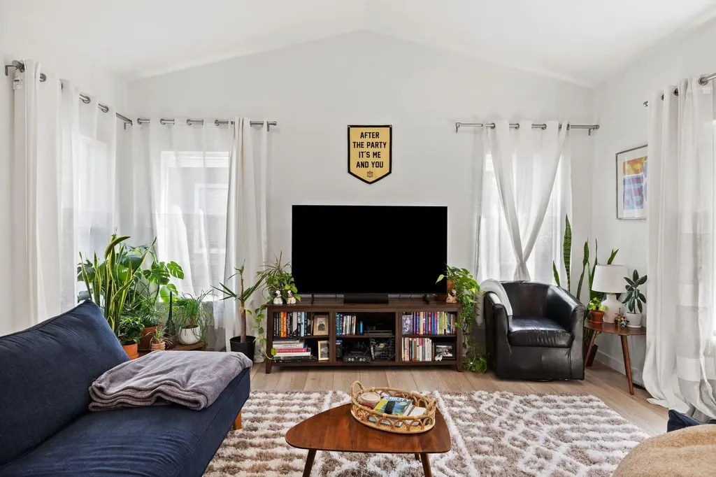 1803 Bouldin Avenue Austin TX 78704