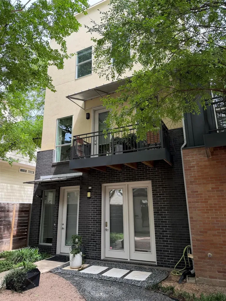 1205 Kinney Avenue Austin TX 78704