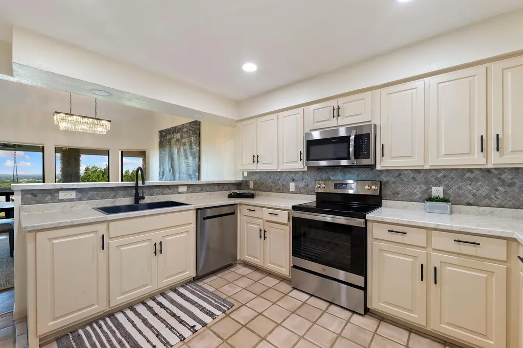310 Dogie Drive Horseshoe Bay TX 78657