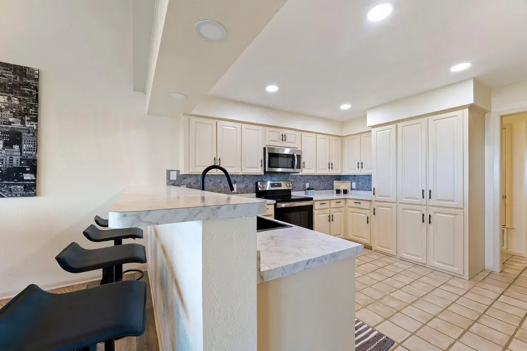 310 Dogie Drive Horseshoe Bay TX 78657