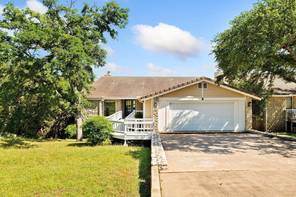 310 Dogie Drive Horseshoe Bay TX 78657