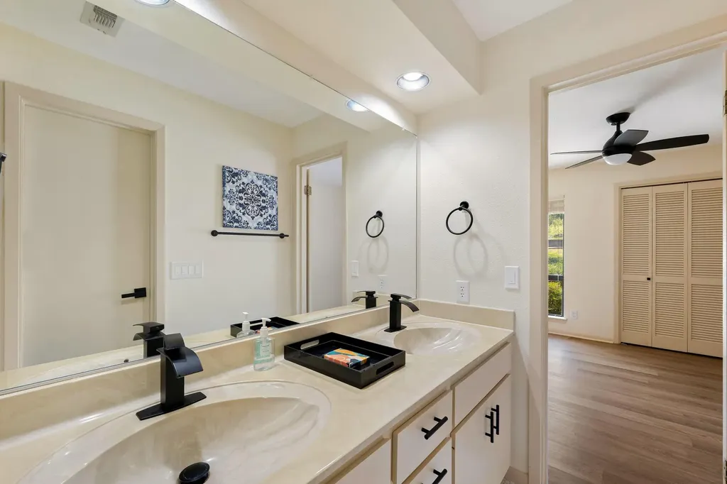 310 Dogie Drive Horseshoe Bay TX 78657