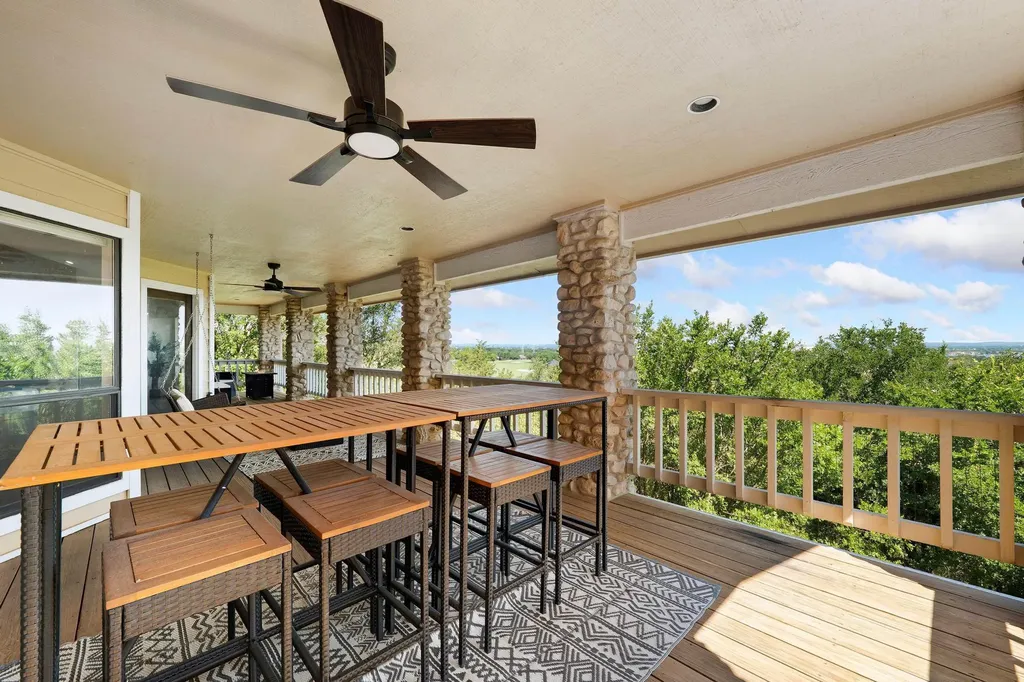310 Dogie Drive Horseshoe Bay TX 78657