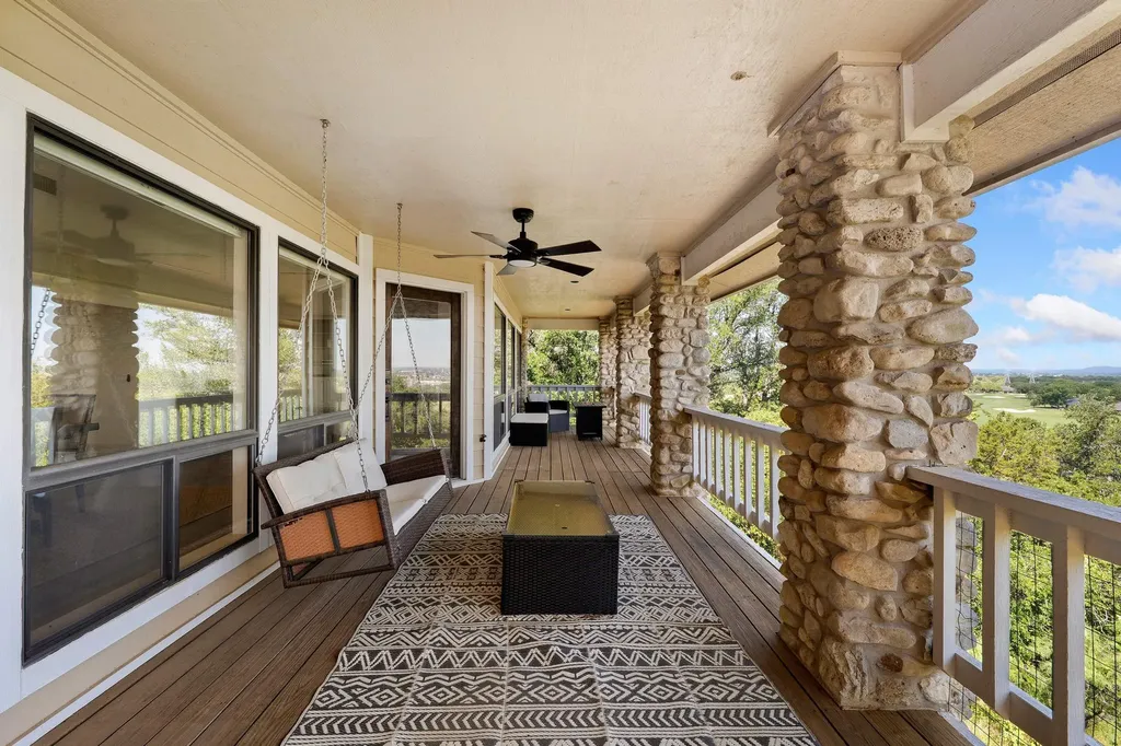 310 Dogie Drive Horseshoe Bay TX 78657