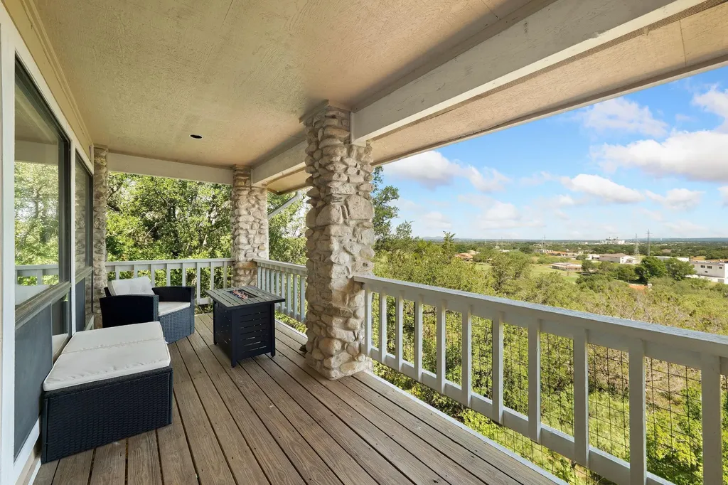 310 Dogie Drive Horseshoe Bay TX 78657