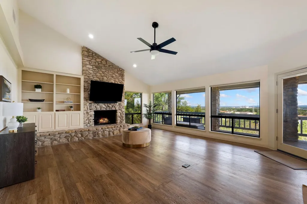 310 Dogie Drive Horseshoe Bay TX 78657