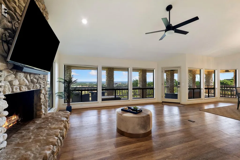 310 Dogie Drive Horseshoe Bay TX 78657