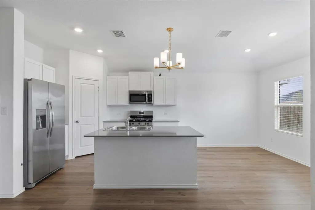 135 Agua Azul Bend Kyle TX 78640