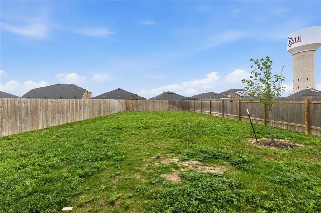 135 Agua Azul Bend Kyle TX 78640