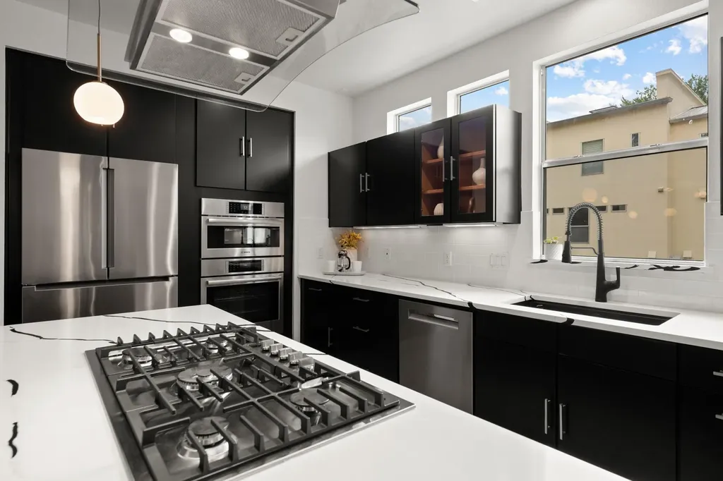 1205 Kinney Avenue Austin TX 78704