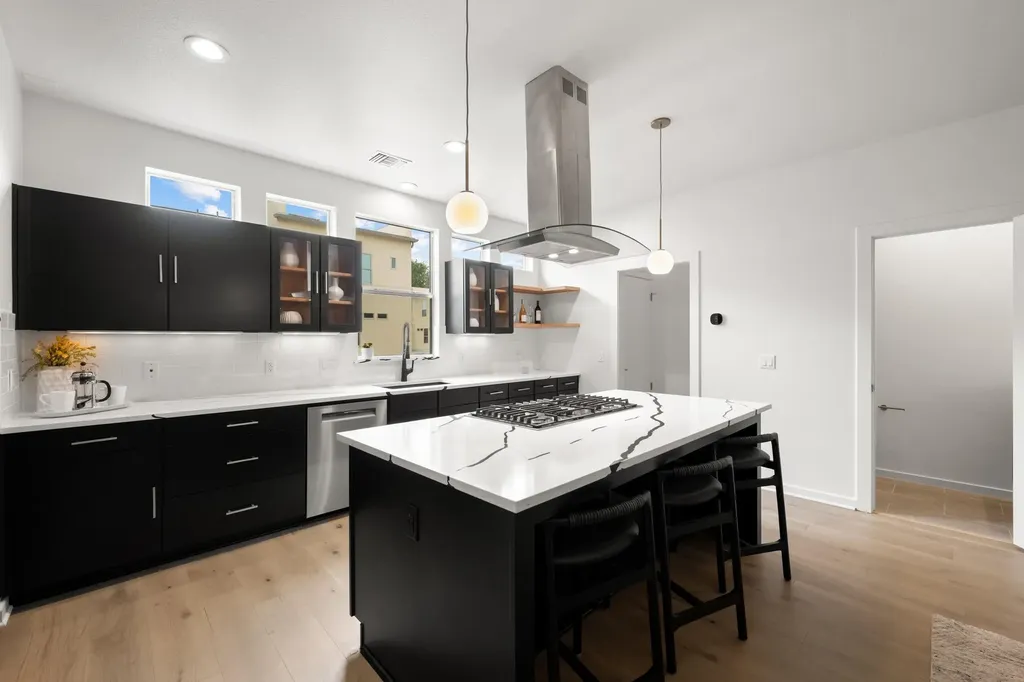 1205 Kinney Avenue Austin TX 78704