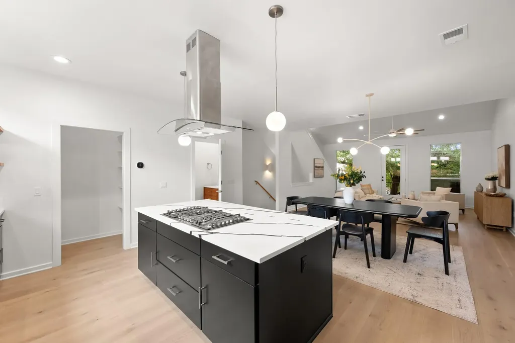 1205 Kinney Avenue Austin TX 78704