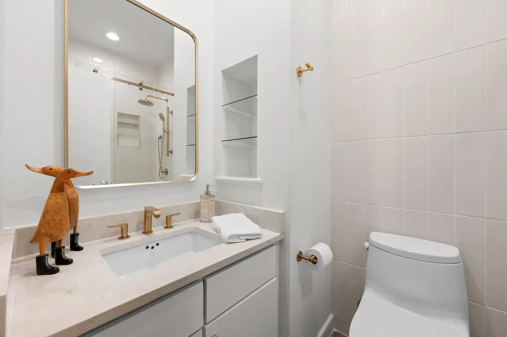 1205 Kinney Avenue Austin TX 78704
