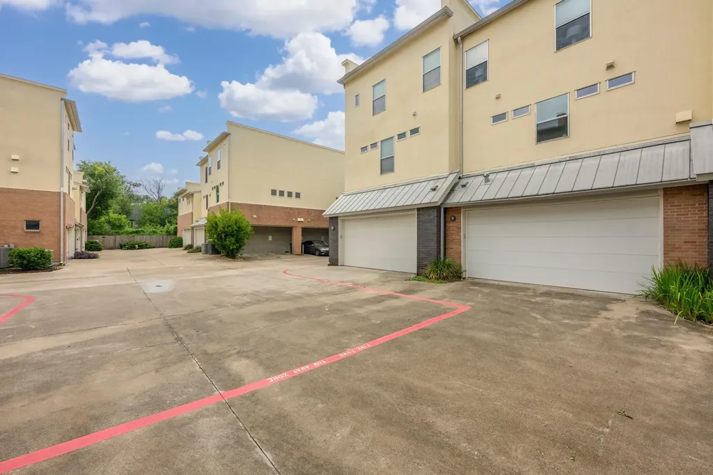 1205 Kinney Avenue Austin TX 78704