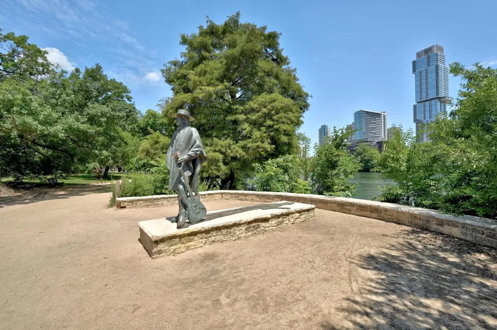 1205 Kinney Avenue Austin TX 78704