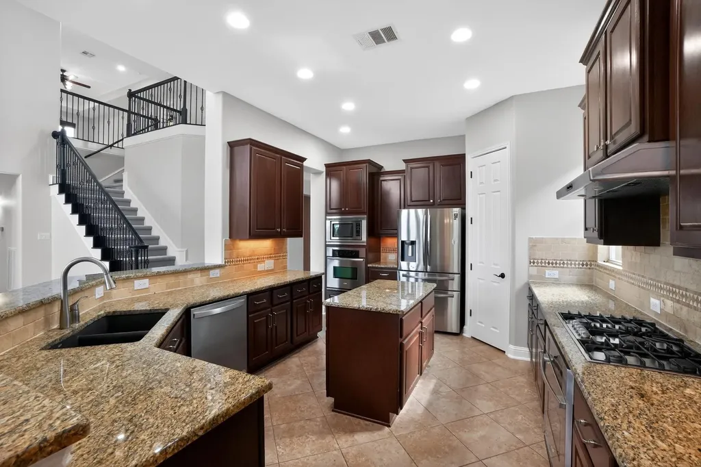 7320 Mitra Drive Austin TX 78739