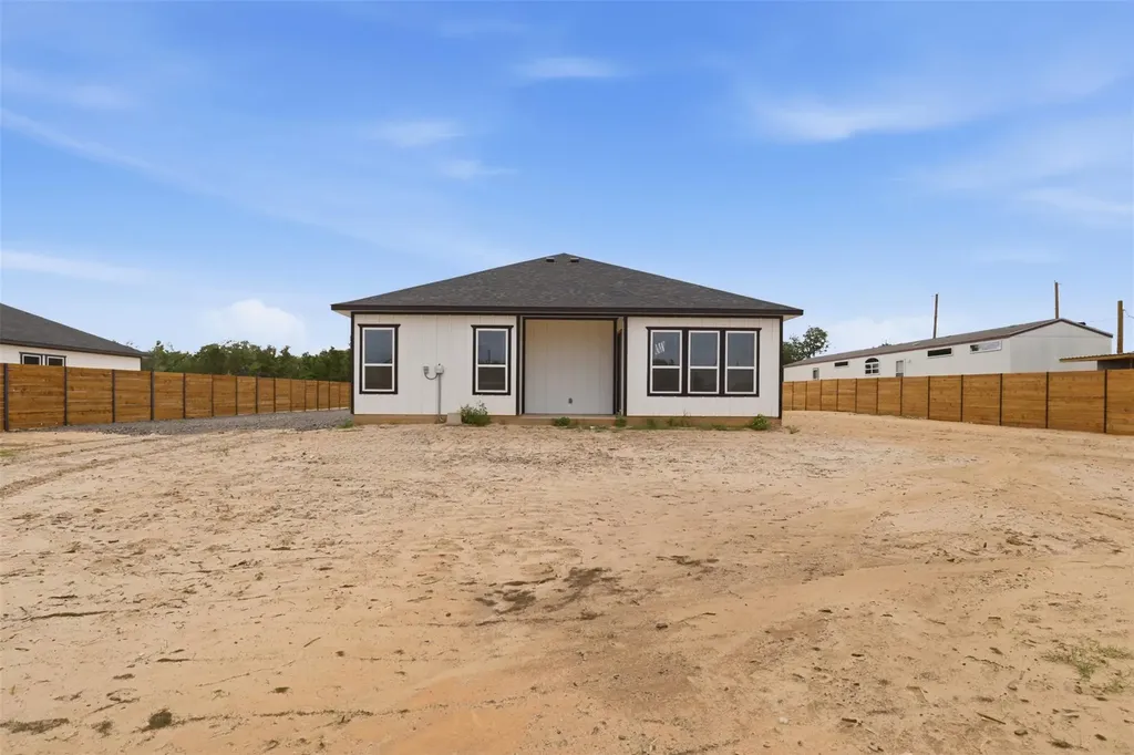 113 Los Robles Road Elgin TX 78621