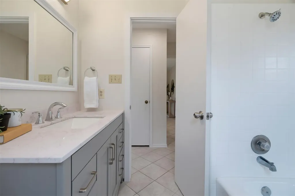 1812 Wagon Gap Drive Round Rock TX 78681