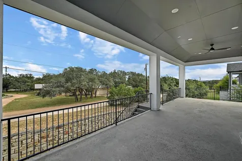 906 Bristol Creek Bend Lakeway TX 78738