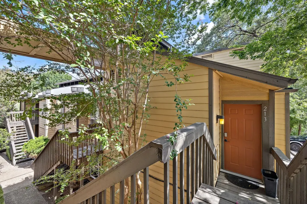 1000 W 26th Street Austin TX 78705