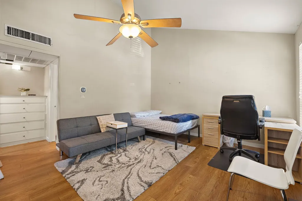1000 W 26th Street Austin TX 78705