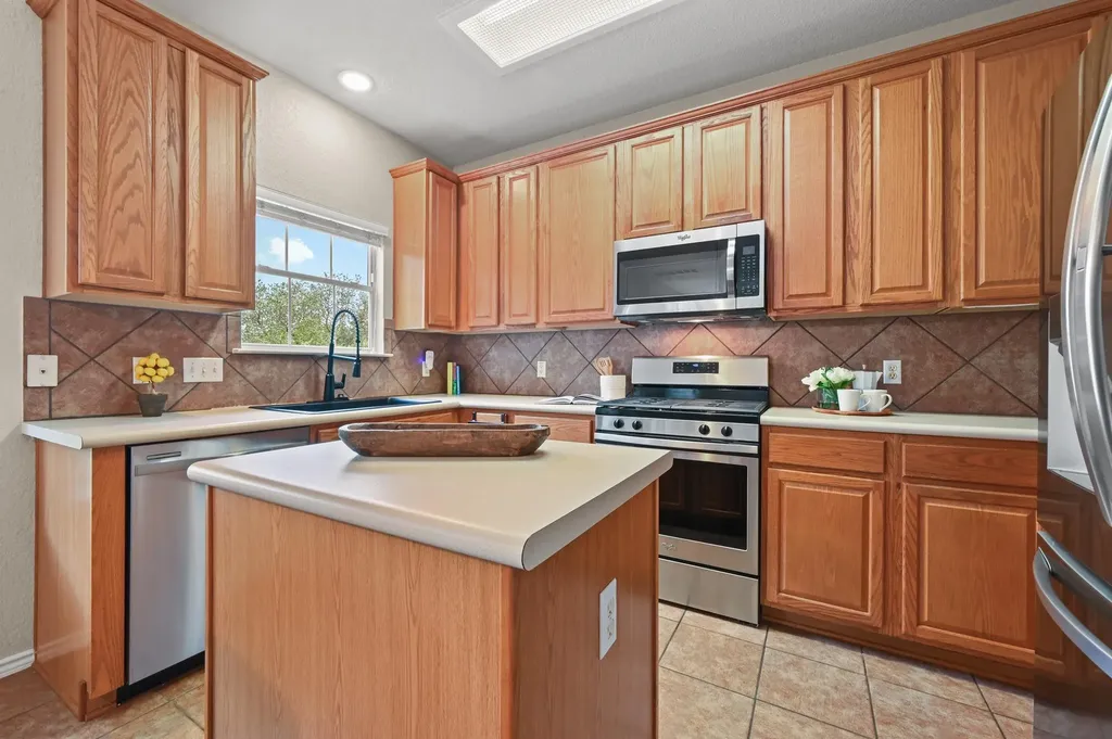 10701 Beard Avenue Austin TX 78748