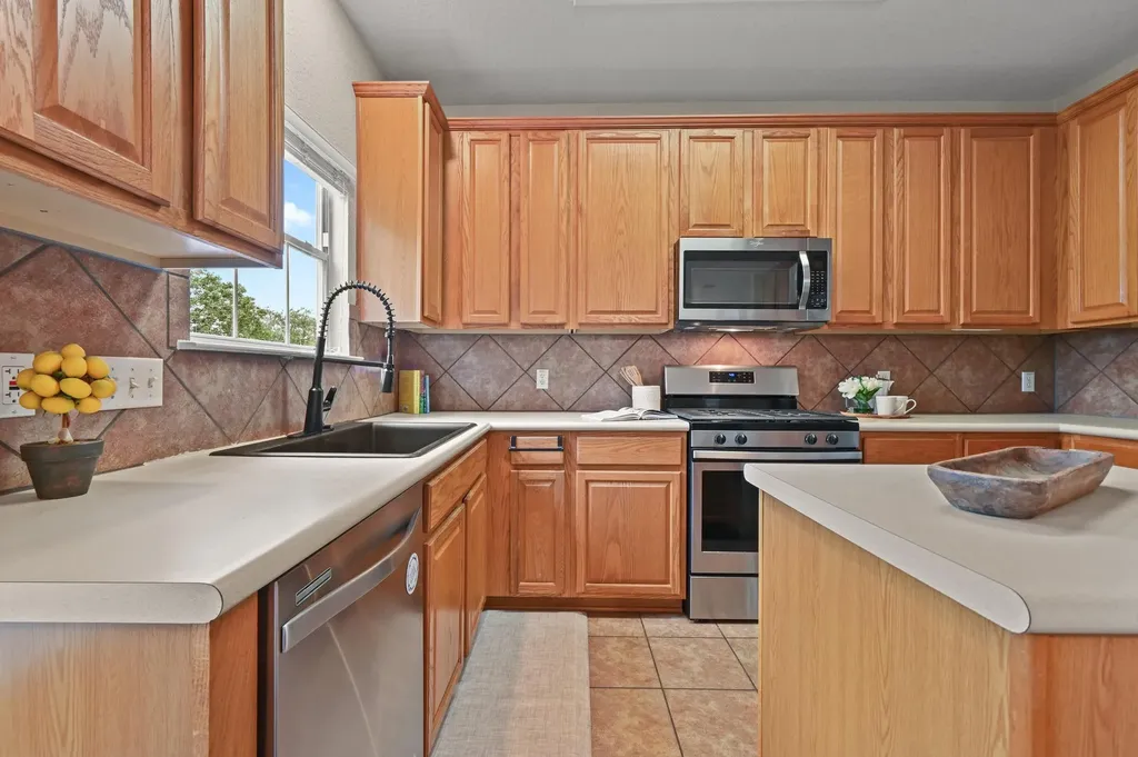 10701 Beard Avenue Austin TX 78748