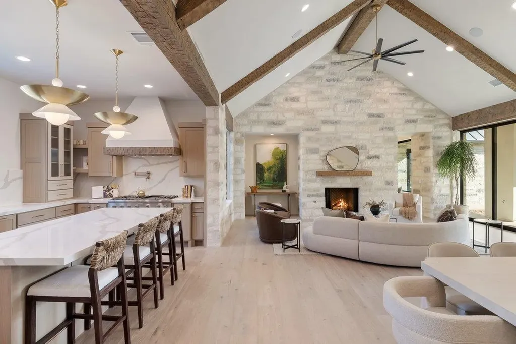 244 Zonetail Cove Austin TX 78737