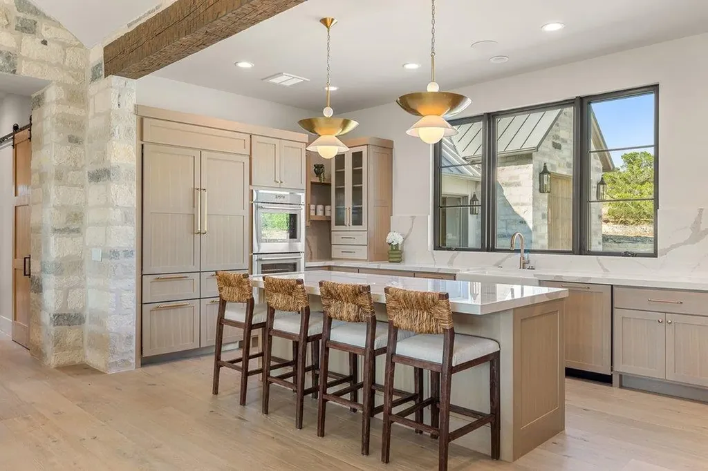244 Zonetail Cove Austin TX 78737