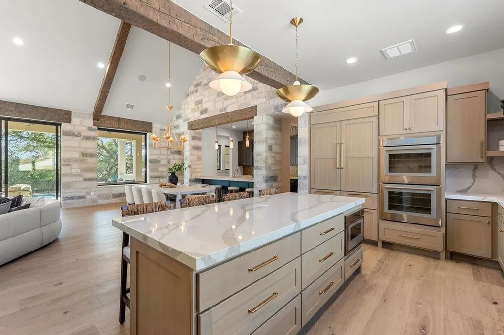 244 Zonetail Cove Austin TX 78737