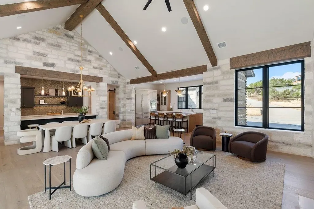 244 Zonetail Cove Austin TX 78737