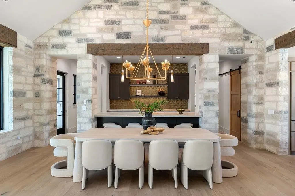 244 Zonetail Cove Austin TX 78737