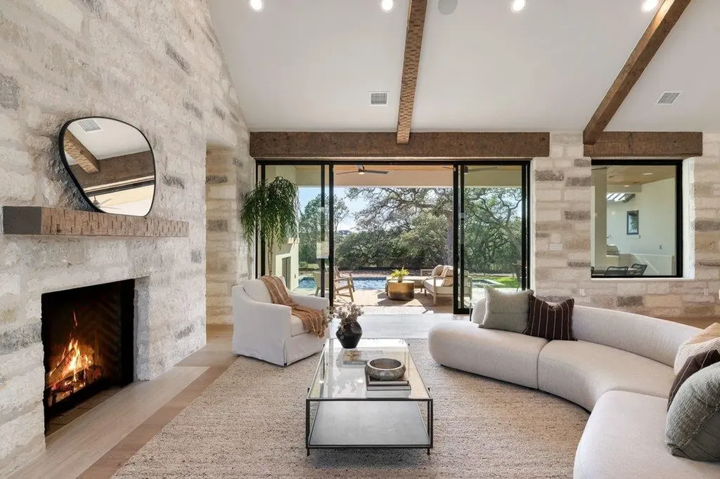 244 Zonetail Cove Austin TX 78737