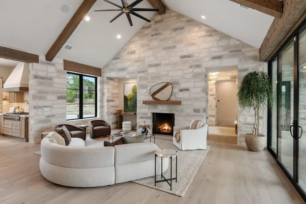 244 Zonetail Cove Austin TX 78737