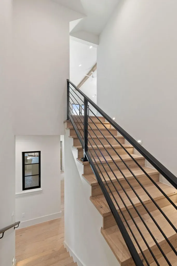 244 Zonetail Cove Austin TX 78737