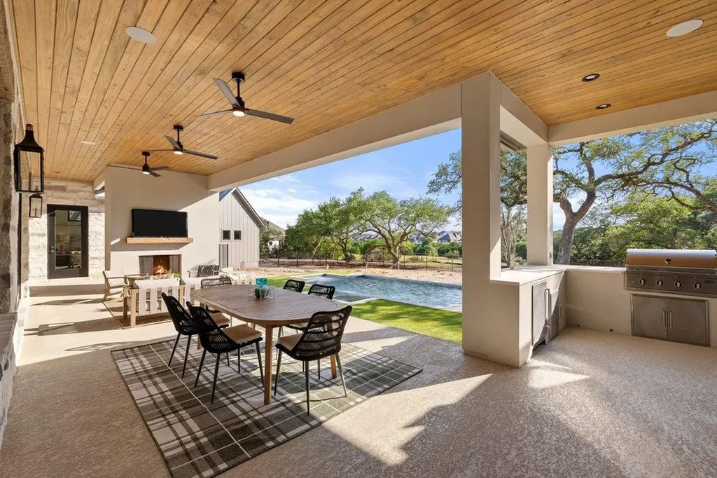 244 Zonetail Cove Austin TX 78737