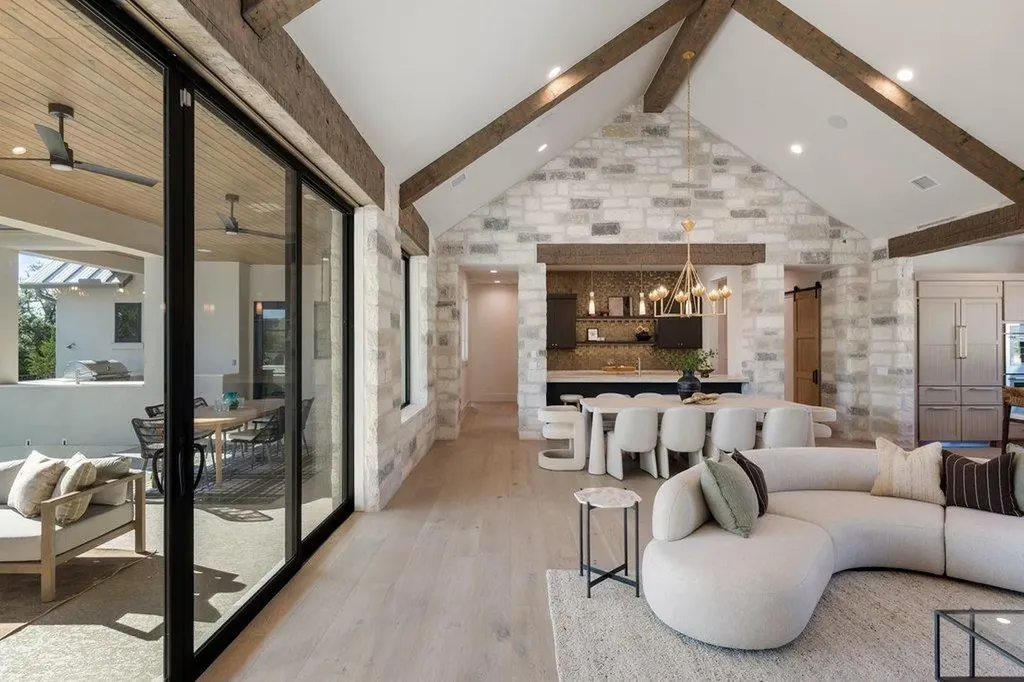 244 Zonetail Cove Austin TX 78737