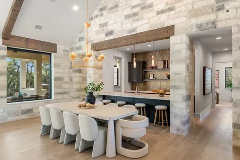 244 Zonetail Cove Austin TX 78737