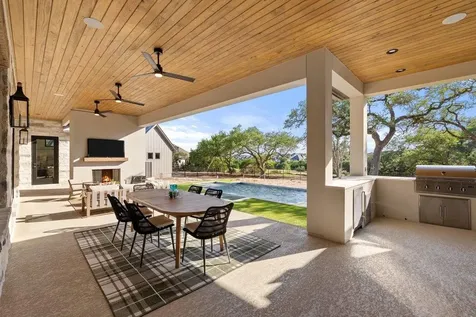 244 Zonetail Cove Austin TX 78737